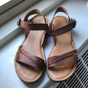 Davka Sandals